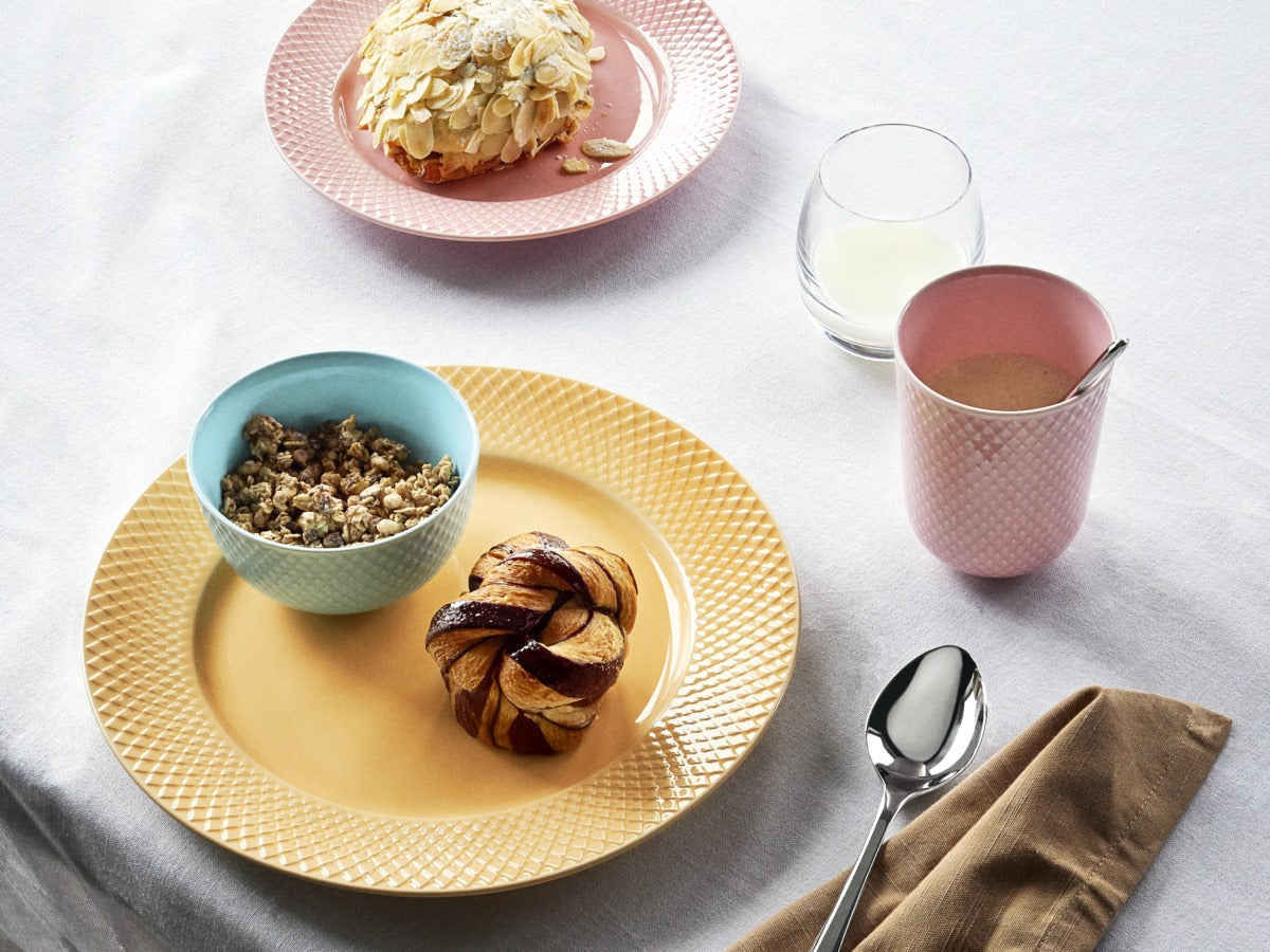 Dinnerware